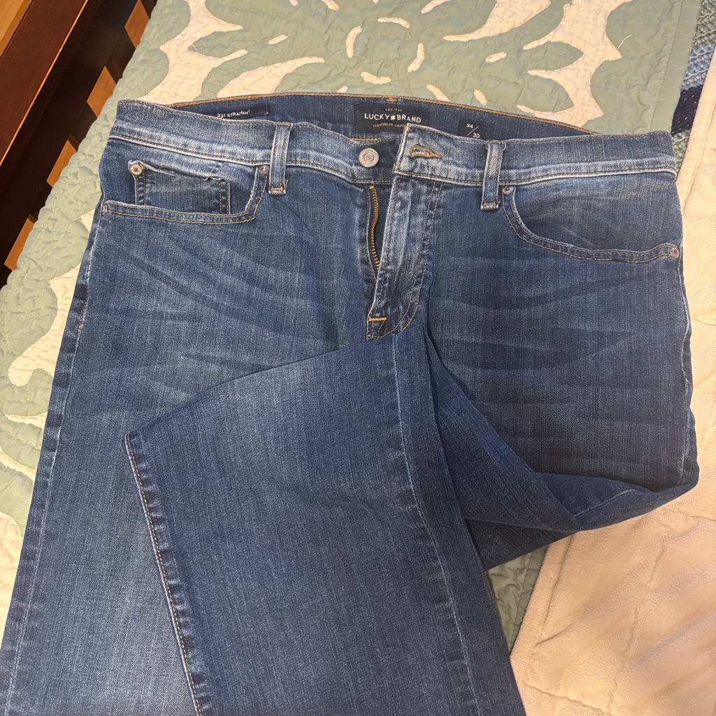Lucky Brand Mens Denim Straight Leg Jeans Lucky Brand Mens Denim Straight Leg Jeans